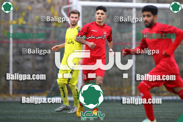 پرسپولیس 3–0 مقاومت