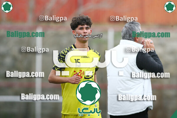 پرسپولیس 3–0 مقاومت