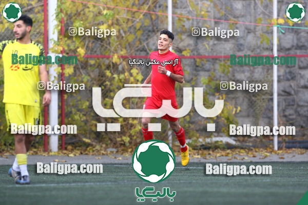 پرسپولیس 3–0 مقاومت