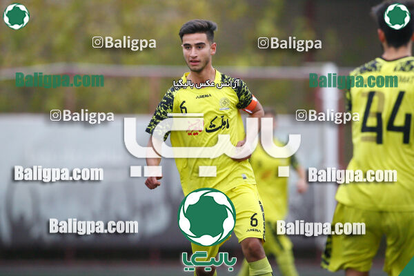 پرسپولیس 3–0 مقاومت