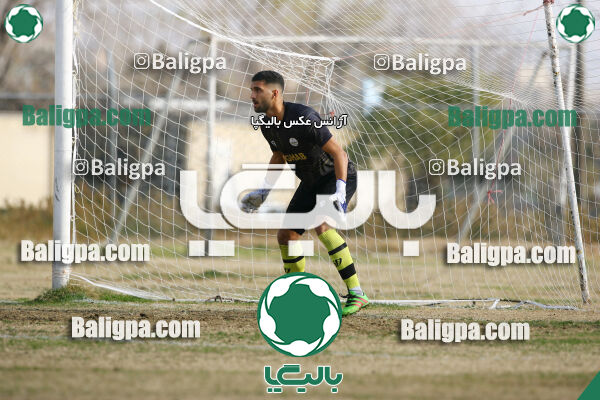 عقاب ۲ - ۲ پرسپولیس
