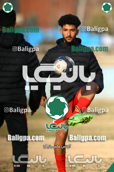 عقاب ۲ - ۲ پرسپولیس