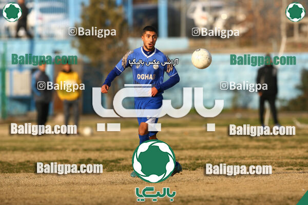 عقاب ۲ - ۲ پرسپولیس