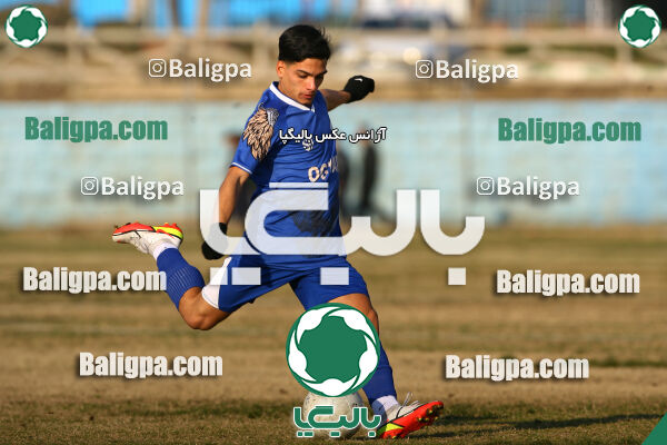 عقاب ۲ - ۲ پرسپولیس