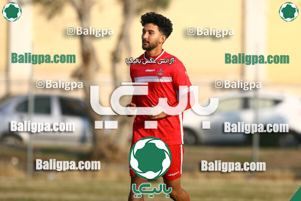 عقاب ۲ - ۲ پرسپولیس