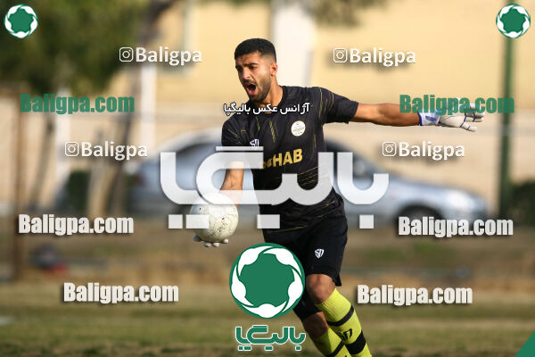 عقاب ۲ - ۲ پرسپولیس