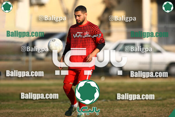 عقاب ۲ - ۲ پرسپولیس