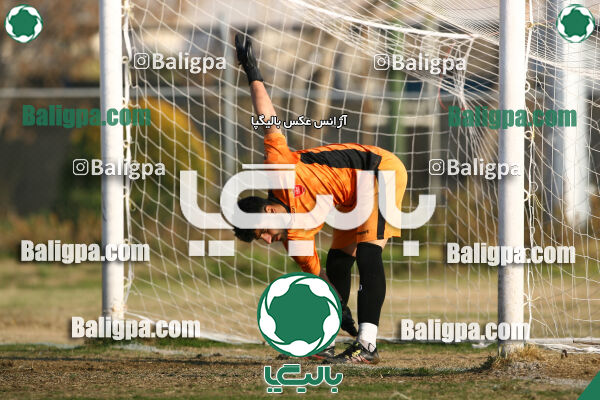 عقاب ۲ - ۲ پرسپولیس