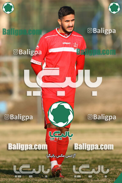 عقاب ۲ - ۲ پرسپولیس