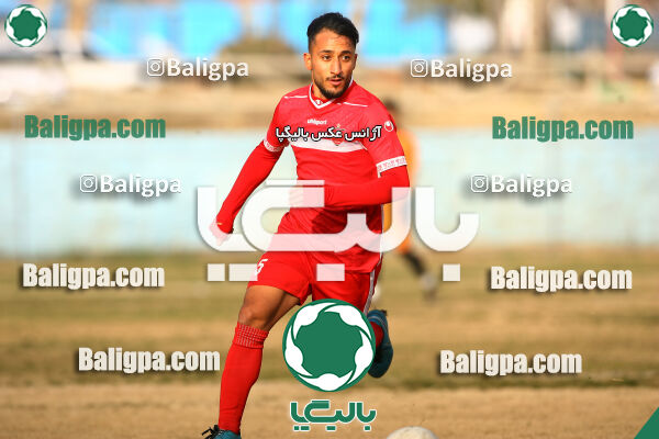 عقاب ۲ - ۲ پرسپولیس