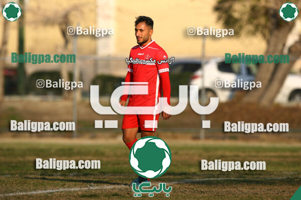 عقاب ۲ - ۲ پرسپولیس