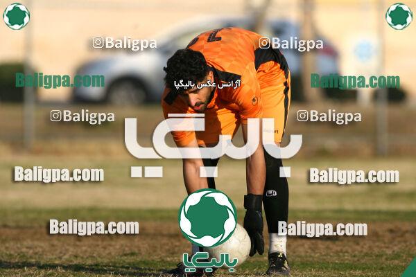 عقاب ۲ - ۲ پرسپولیس