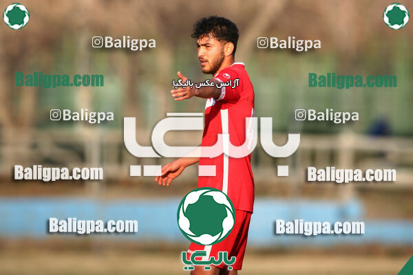 عقاب ۲ - ۲ پرسپولیس