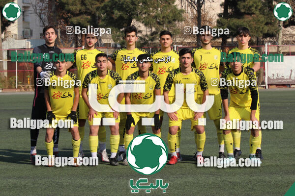 پرسپولیس 1–1 مقاومت