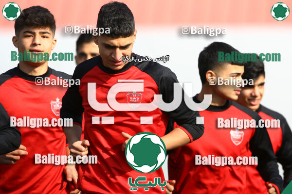 پرسپولیس 1–1 مقاومت