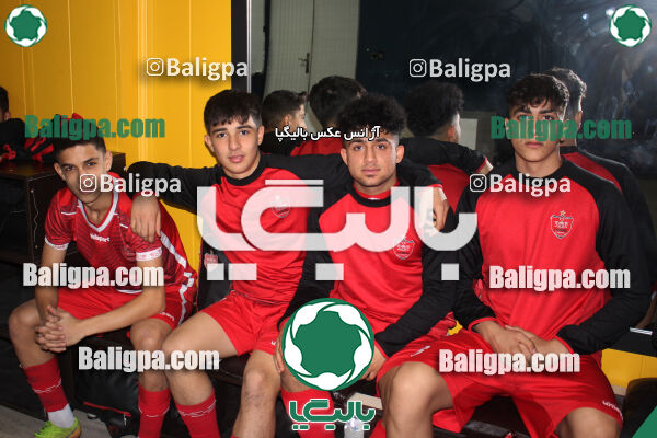 پرسپولیس 1–1 مقاومت