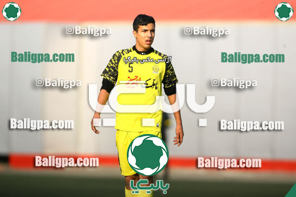 پرسپولیس 1–1 مقاومت