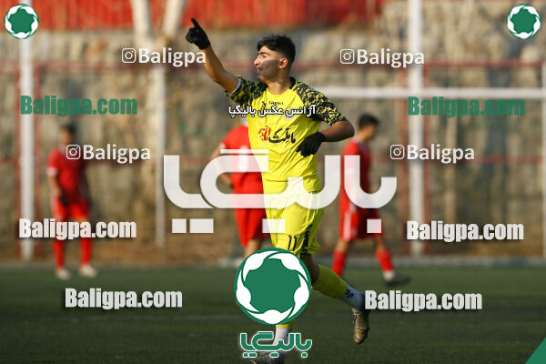 پرسپولیس 1–1 مقاومت