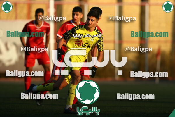 پرسپولیس 1–1 مقاومت