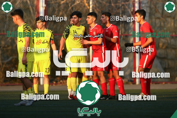 پرسپولیس 1–1 مقاومت