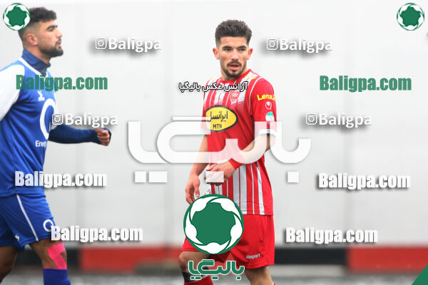 پرسپولیس 2–2 استقلال