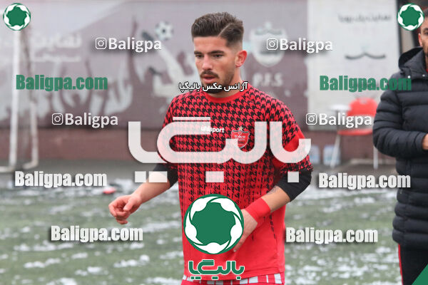 پرسپولیس 2–2 استقلال