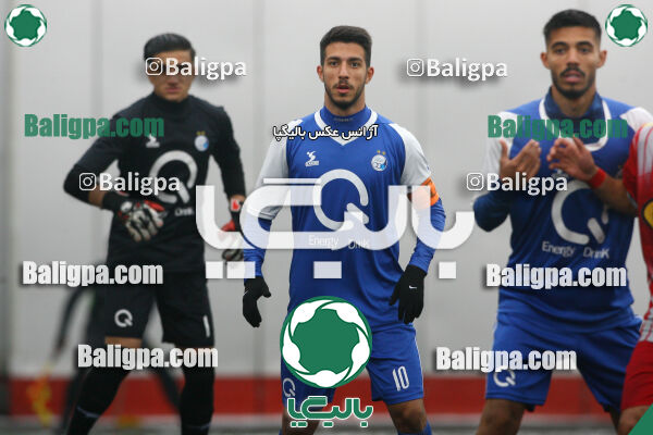 پرسپولیس 2–2 استقلال