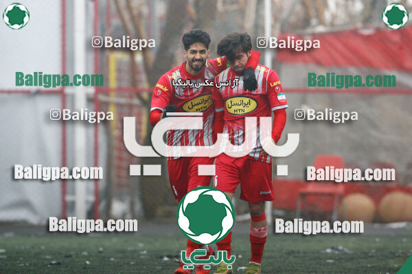 پرسپولیس 2–2 استقلال