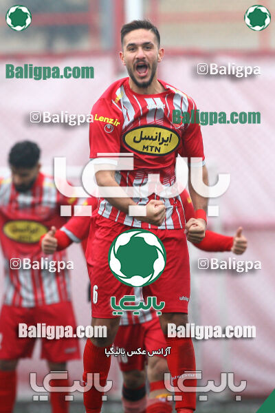 پرسپولیس 2–2 استقلال