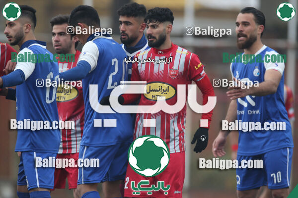 پرسپولیس 2–2 استقلال