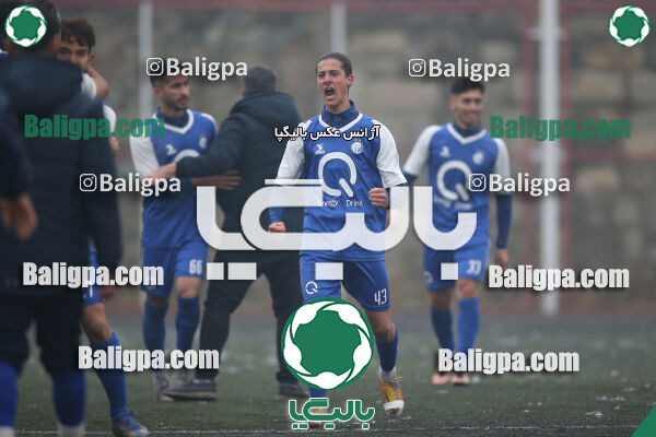 پرسپولیس 2–2 استقلال