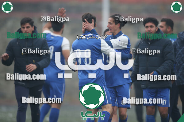 پرسپولیس 2–2 استقلال