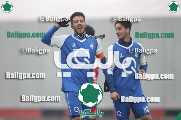 پرسپولیس 2–2 استقلال
