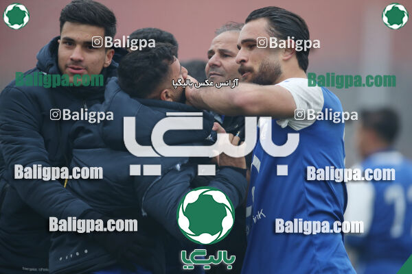 پرسپولیس 2–2 استقلال