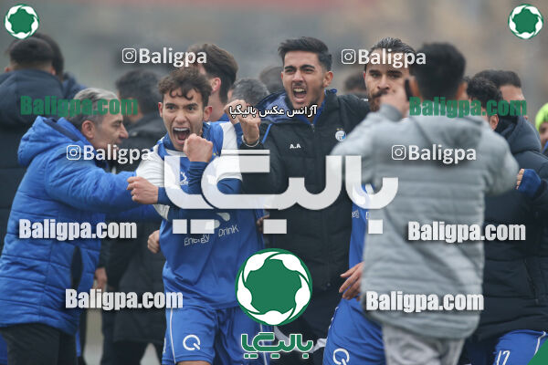 پرسپولیس 2–2 استقلال