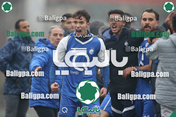 پرسپولیس 2–2 استقلال