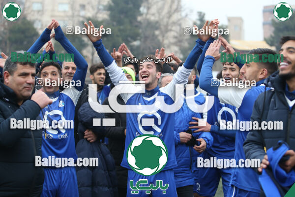 پرسپولیس 2–2 استقلال