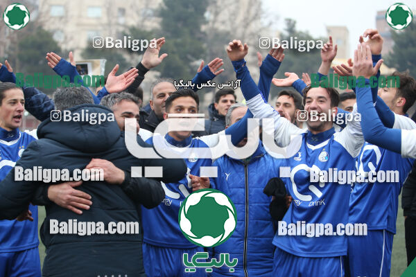 پرسپولیس 2–2 استقلال
