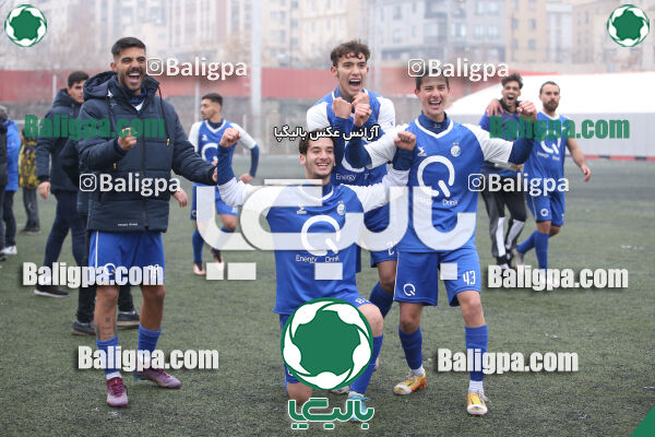 پرسپولیس 2–2 استقلال