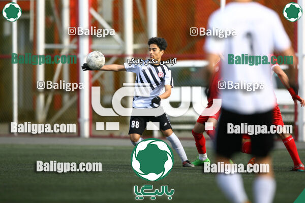 پرسپولیس 2–1 شاهین