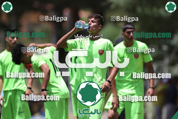 وحدت بروجرد 1–1 پرسپولیس