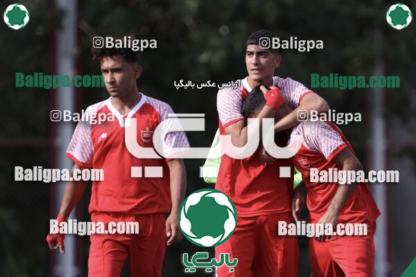 پرسپولیس 6–2 احسان ری