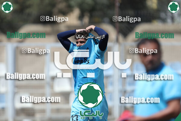 پیکان 1–1 هوادار