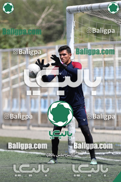 پیکان 1–1 هوادار