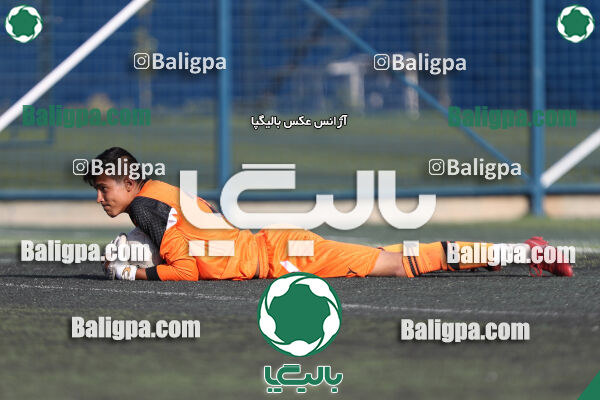 هوادار 1–2 پترو اطلس