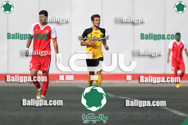 پرسپولیس 1–1 ماهور ری