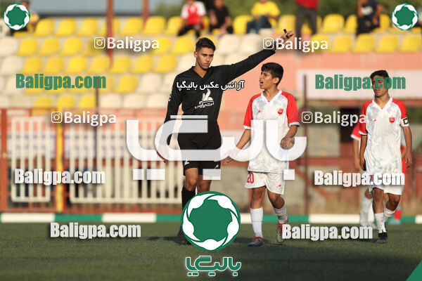 پیروزان تکین ایرانیان 1–1 پرسپولیس