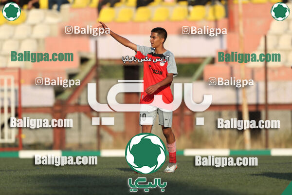 پیروزان تکین ایرانیان 1–1 پرسپولیس