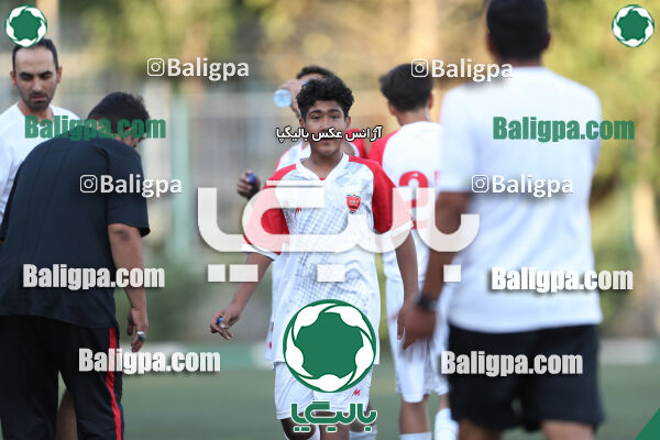 پیروزان تکین ایرانیان 1–1 پرسپولیس