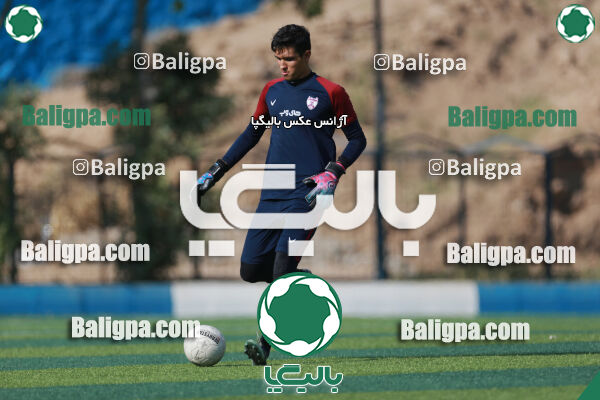 هوادار ۰ - ۱ عقاب